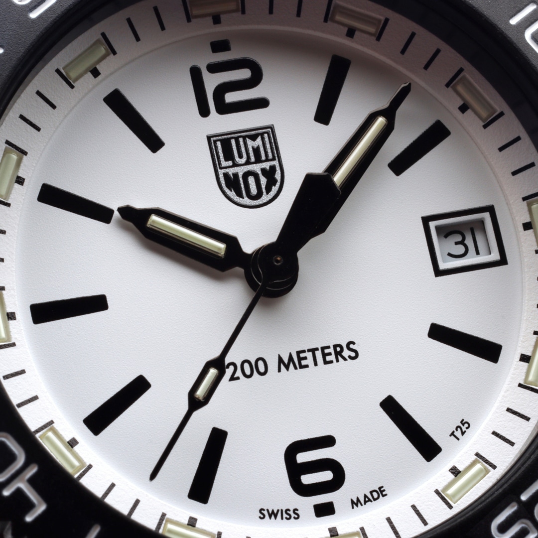 Luminox Pacific Diver 3120 Series 39mm