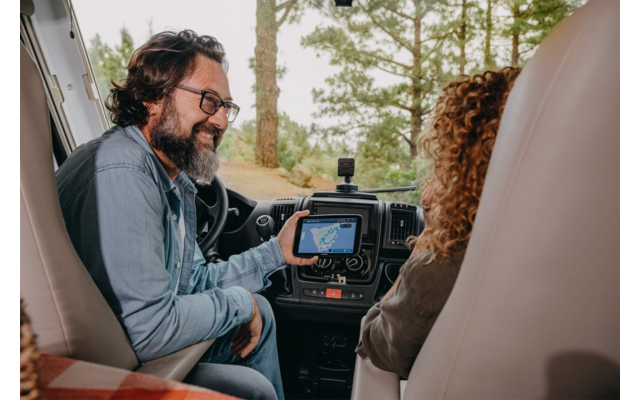 TomTom GO Camper Max PP Navigationsgerät 7 Zoll