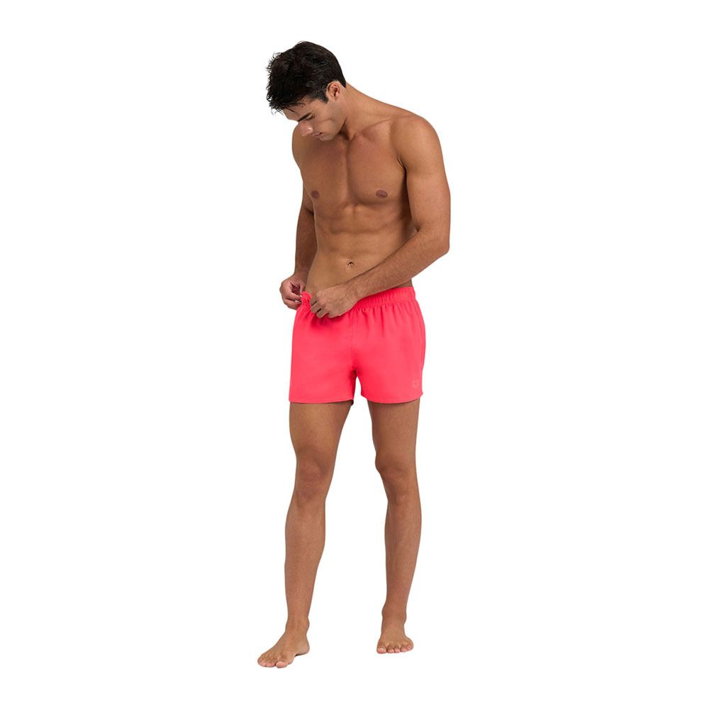 Arena FUNDAMENTALS - Short de bain Homme fluo red/dark olive