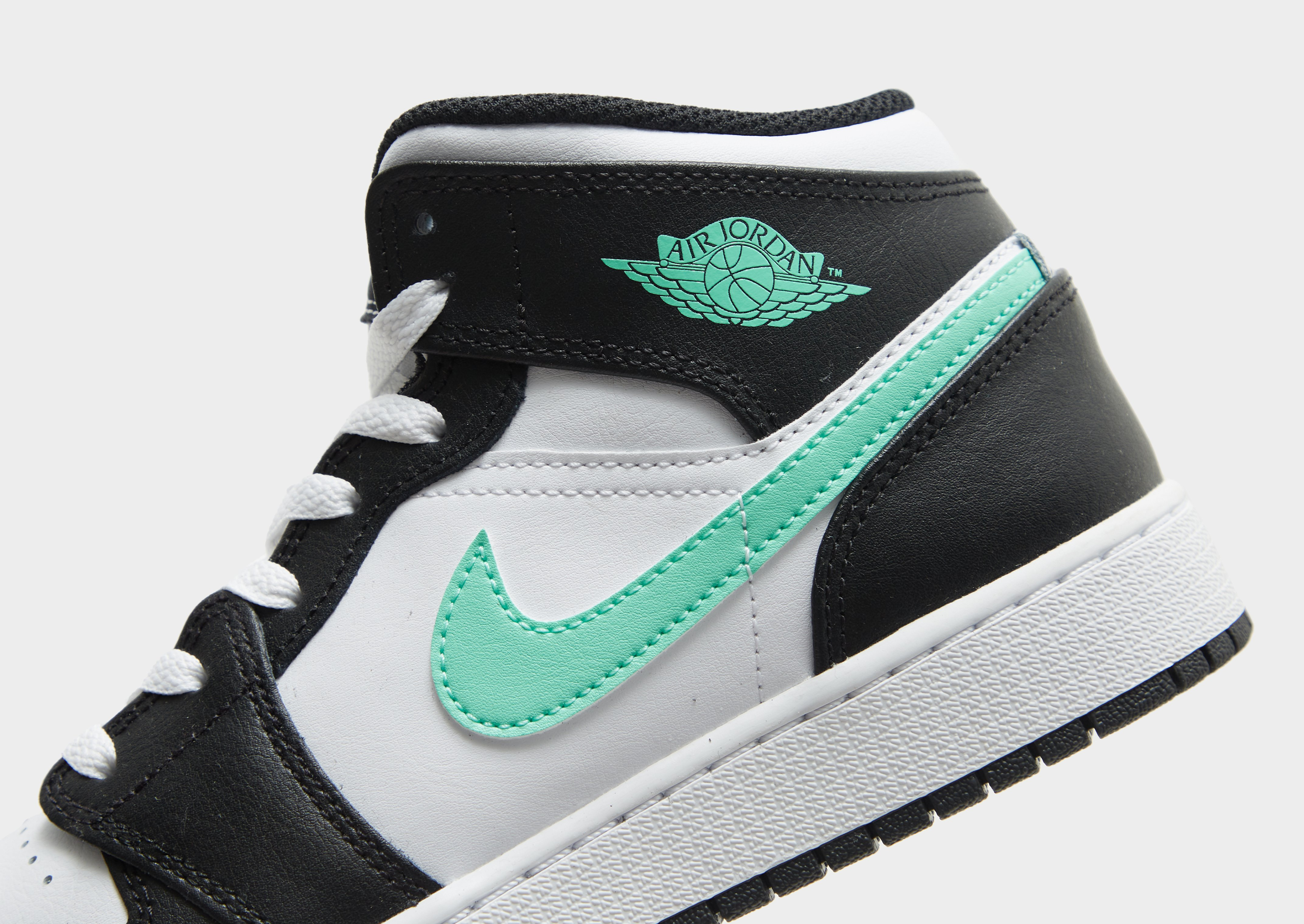 Jordan Air 1 Mid Junior
