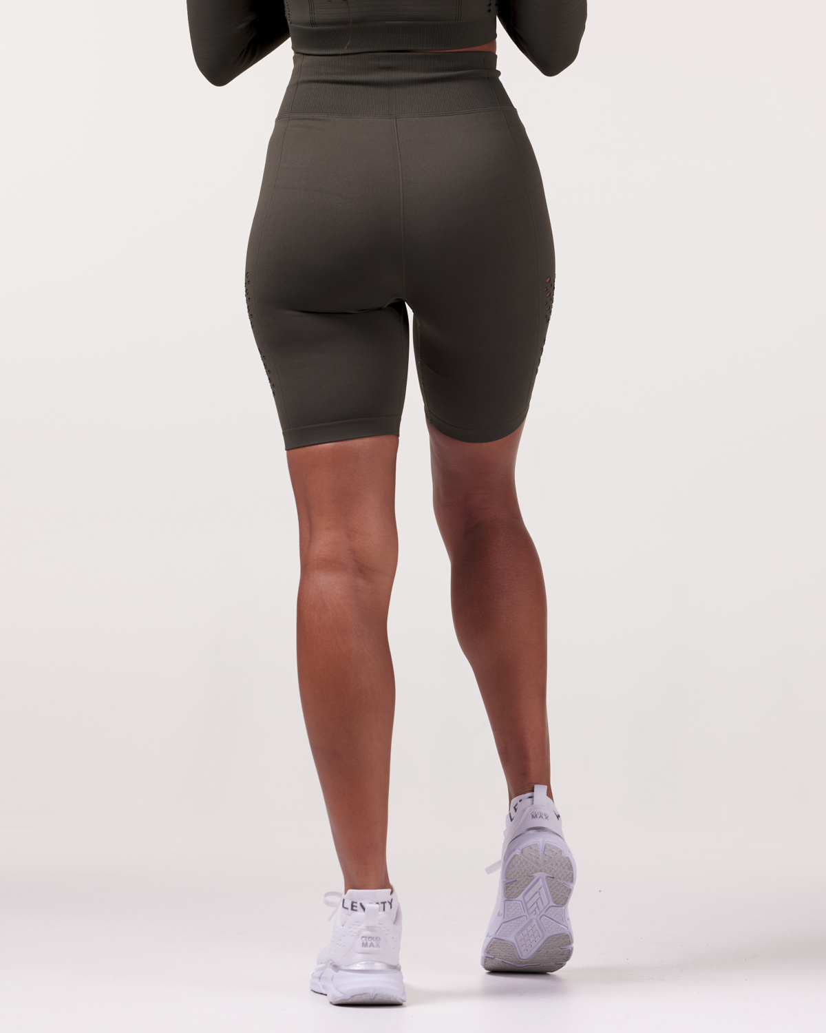 LEVITY Fade Mesh Seamless Shorts Green Forest