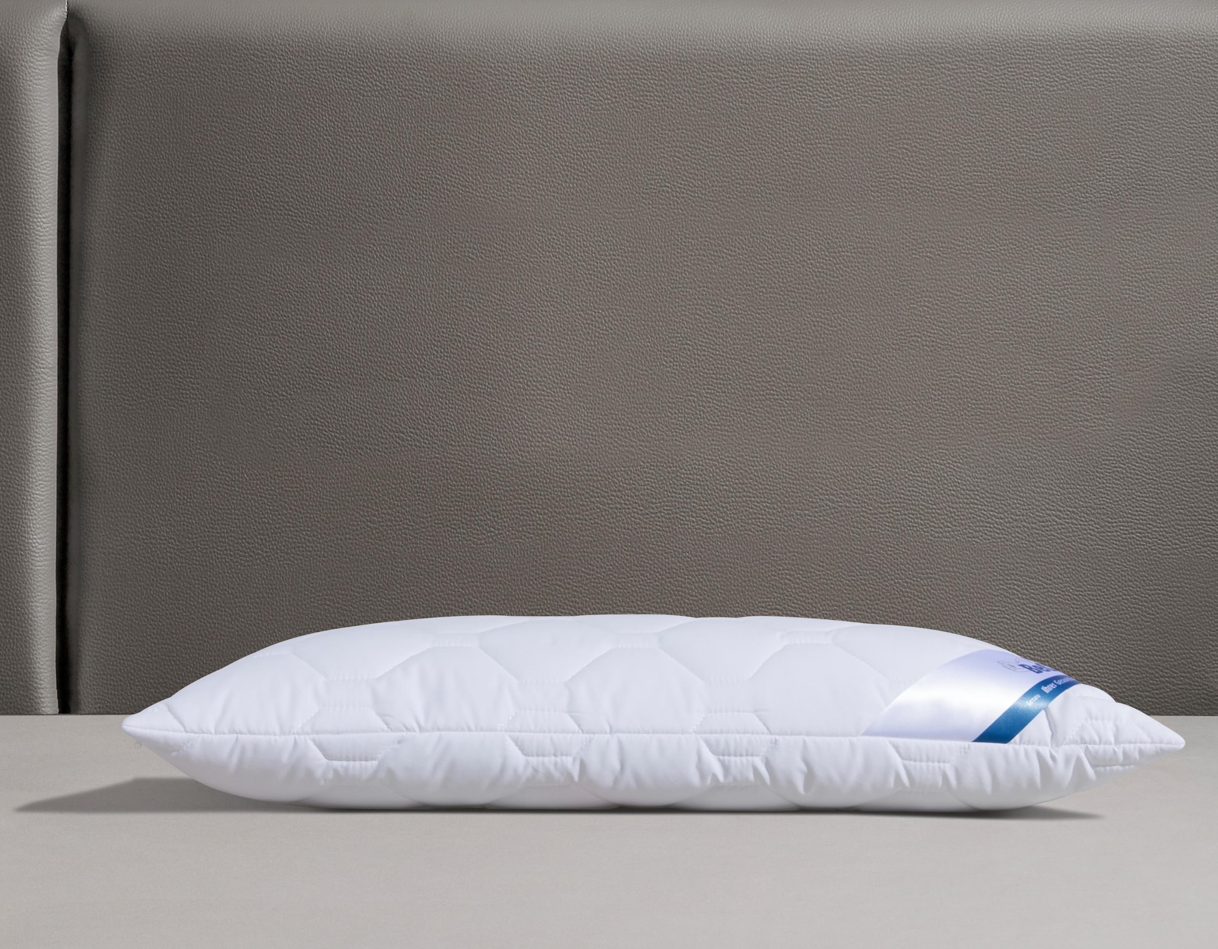 Beco Microfaserkissen »BeCo MF50, Bezug: Microfaser-Feinbatist« Füllung: 100% Polyester 1 Stk. tlg. Kopfkissen 40x80 cm, 80x80 cm, Kissen ist flauschig und stützend