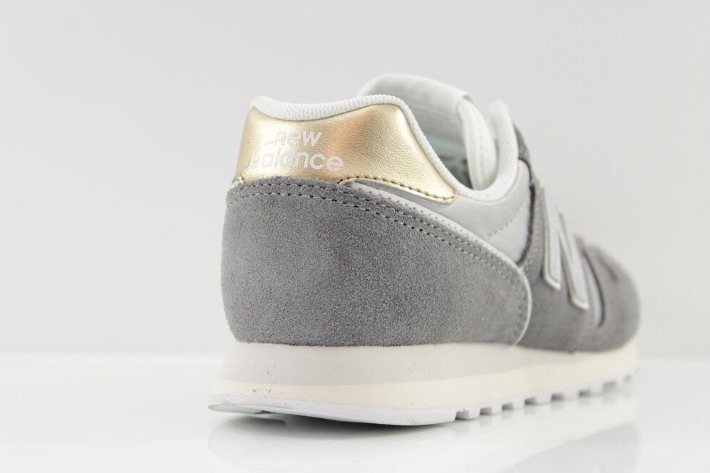 New Balance Sneaker