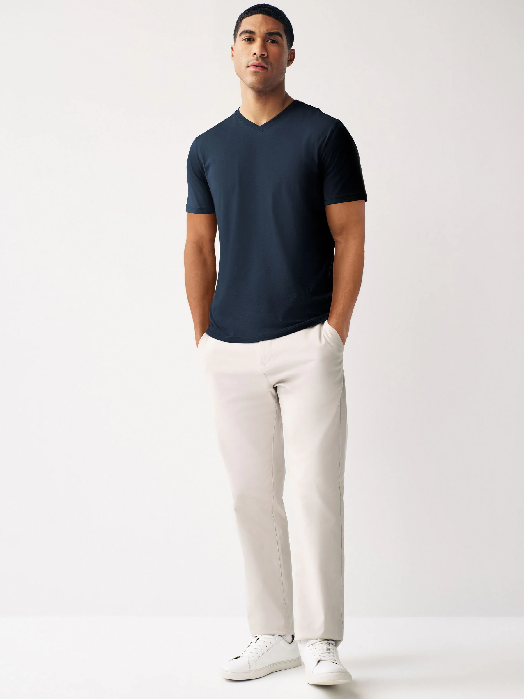 Donkerblauw - Normale Pasvorm - Must-have T-shirt van V-hals