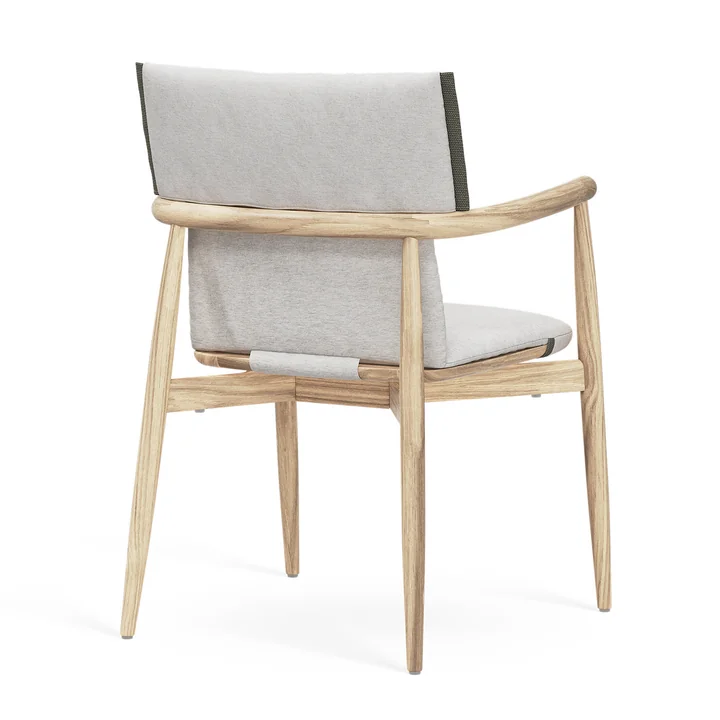 Carl Hansen - Embrace Gartenarmlehnstuhl, Teak unbehandelt