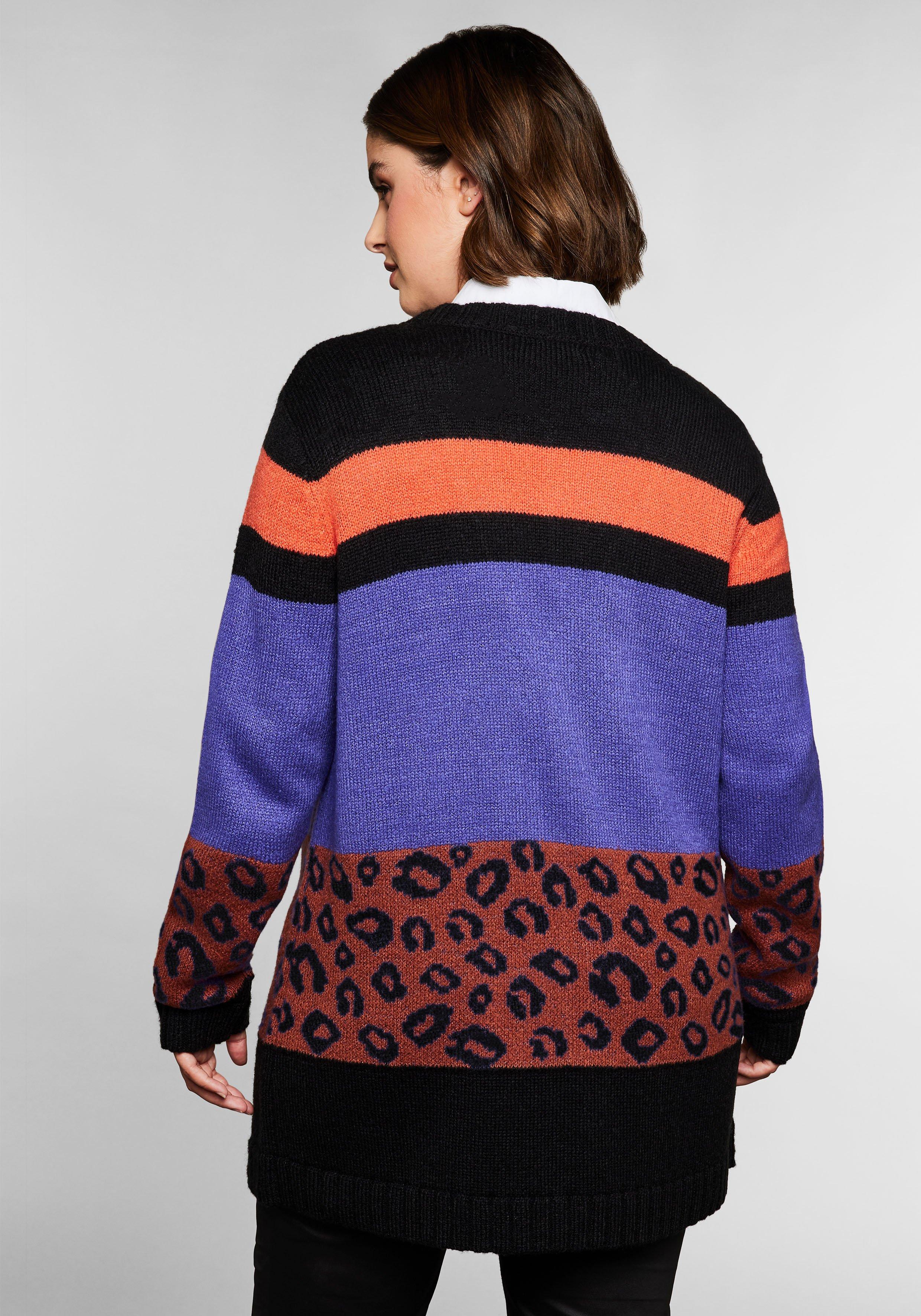 Strickjacke im Muster- und Farbmix
