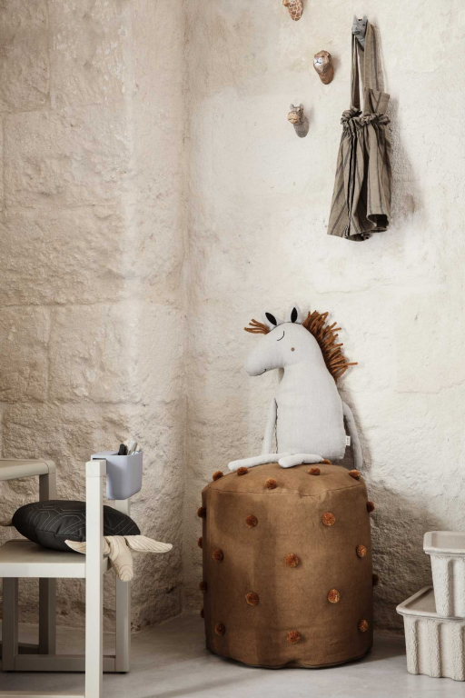 Ferm Living Animal Hand-carved haak giraffe