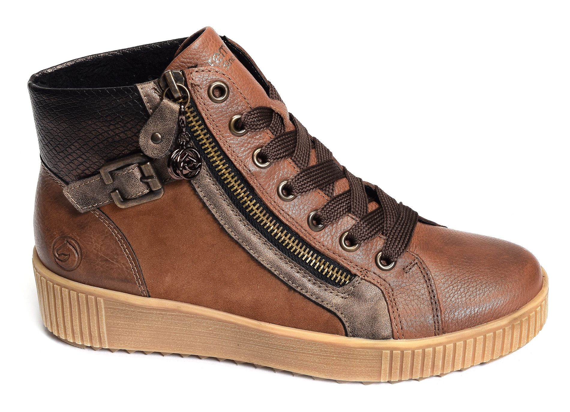 R7997 camel