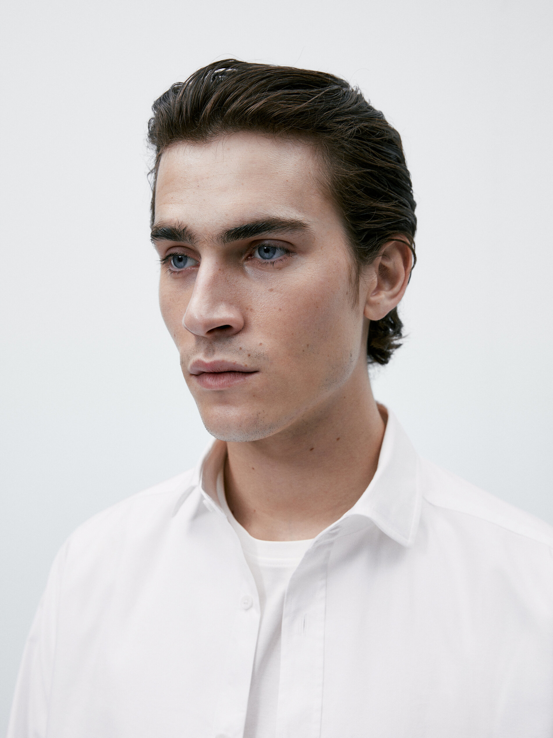 Camisa de algodão texturizado com modelagem slim fit - BRANCA