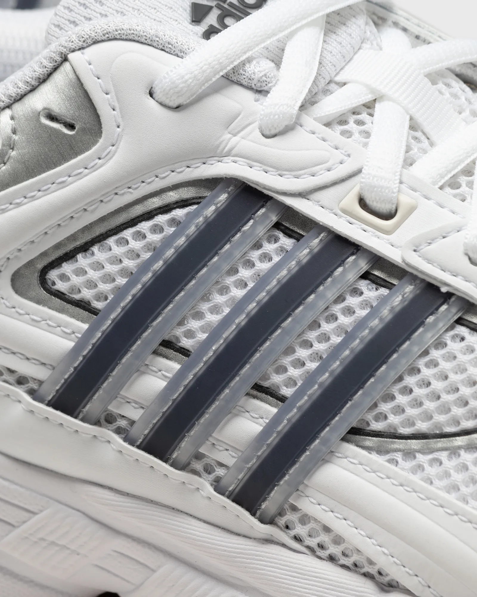 Adidas WMNS RESPONSE CL