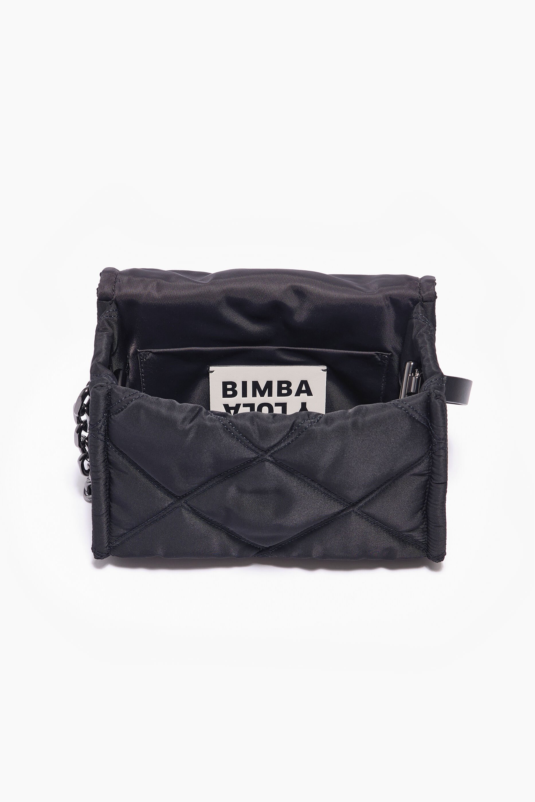 Bolsa de ombro pequena de nylon com aba, preta.