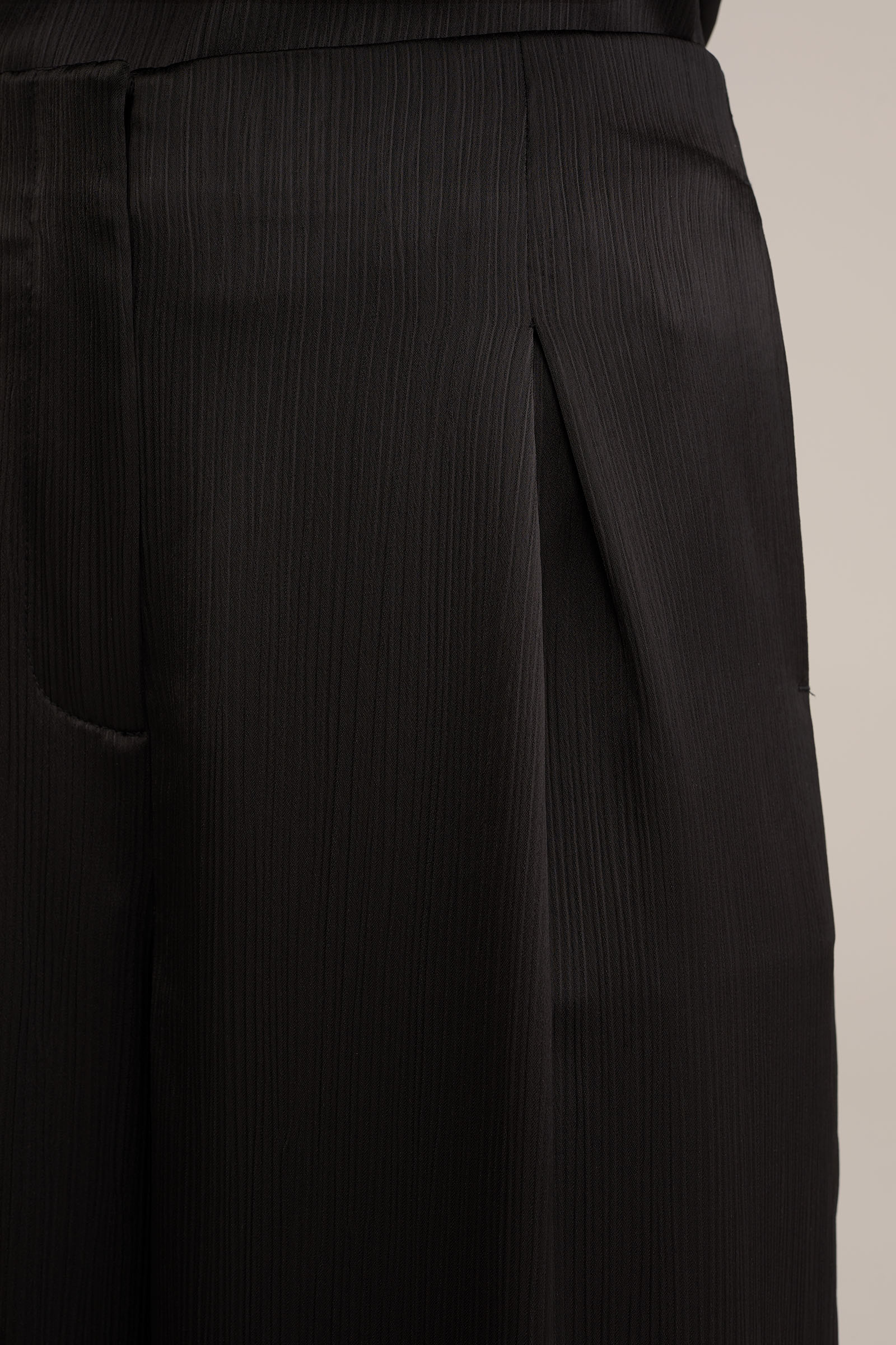 wide leg pantalon met satijnlook WE Fashion Zwart