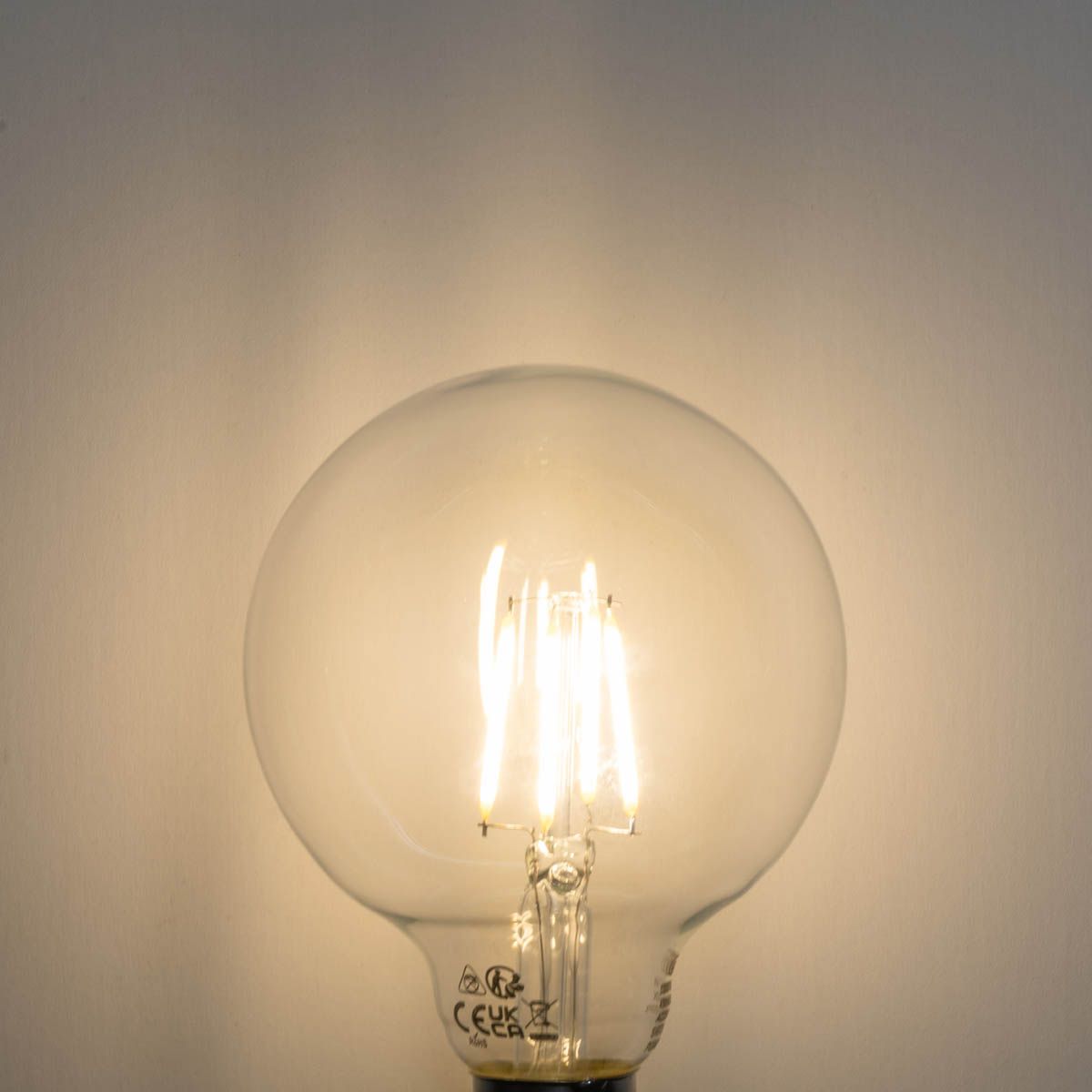 E27 3-staps dimbaar LED lamp G95 4W 450 lm 3000K