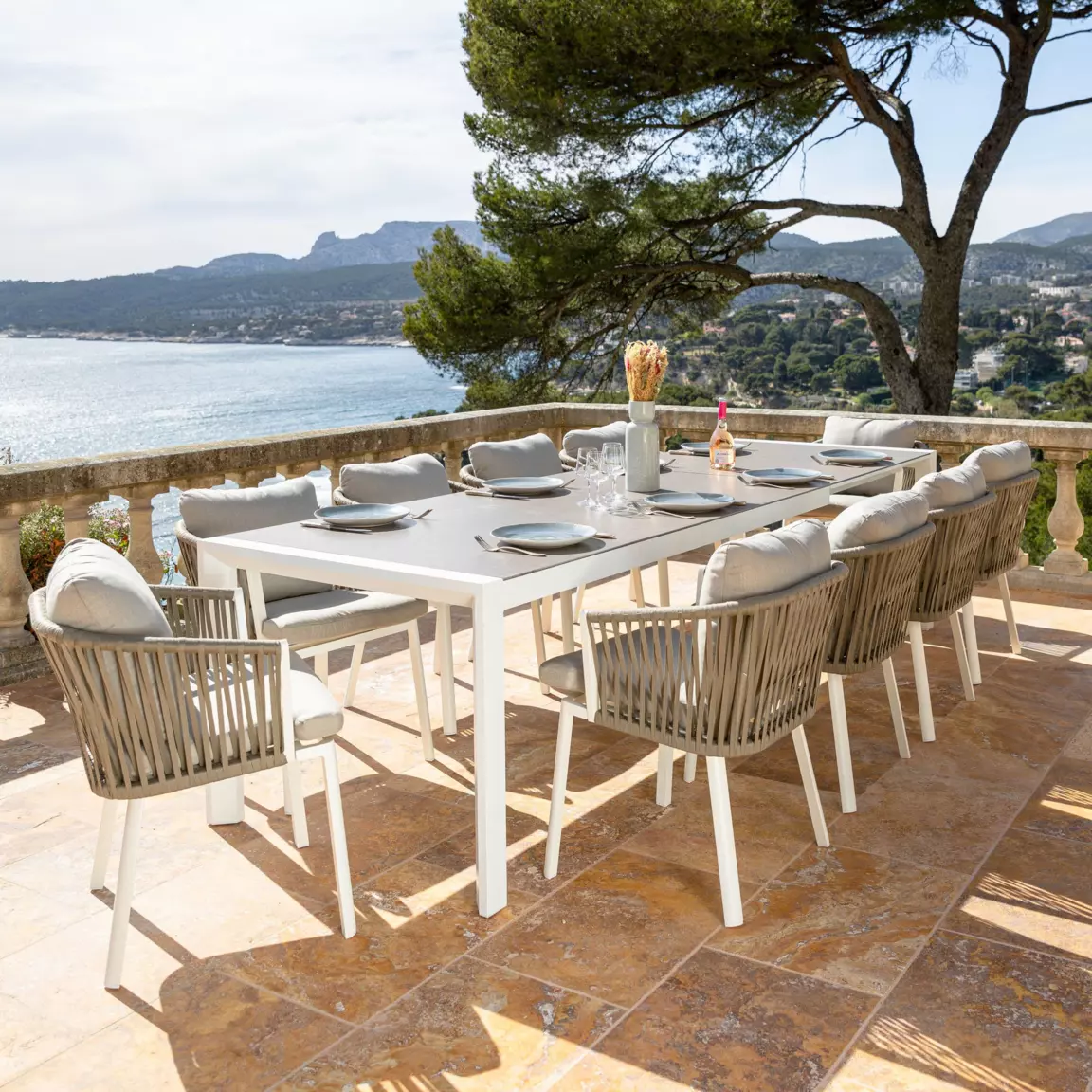Table de jardin extensible en aluminium 12 places (195/300 x 96 cm) Amalfi Blanc
