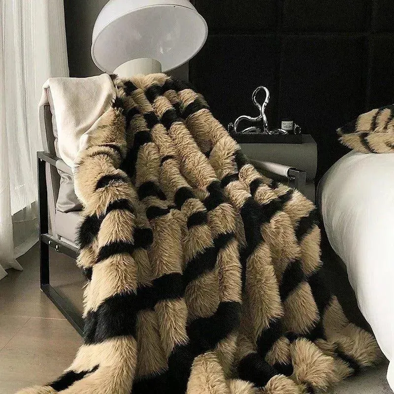 Imitation Faux Fox Fur Blanket | High-end Warm Autumn Winter Blanket for Sofa Couch Bed Decor