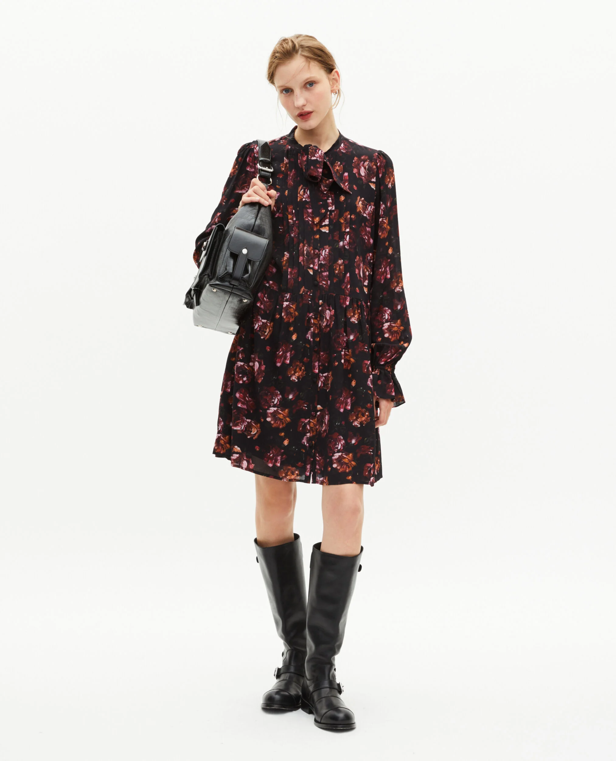 Robe courte imprimé fleuri en soie mélangée bordeaux