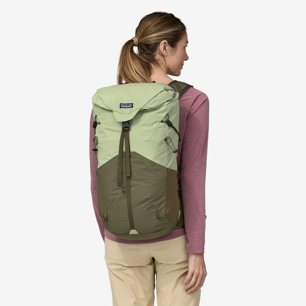 Terravia Pack 28L