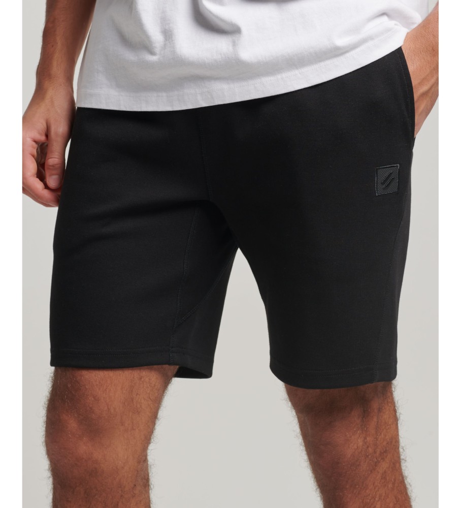 Calções técnicos pretos Superdry