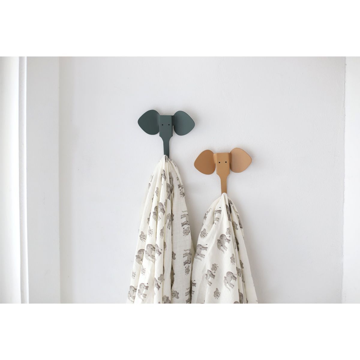 Patère éléphant beige Petit toi