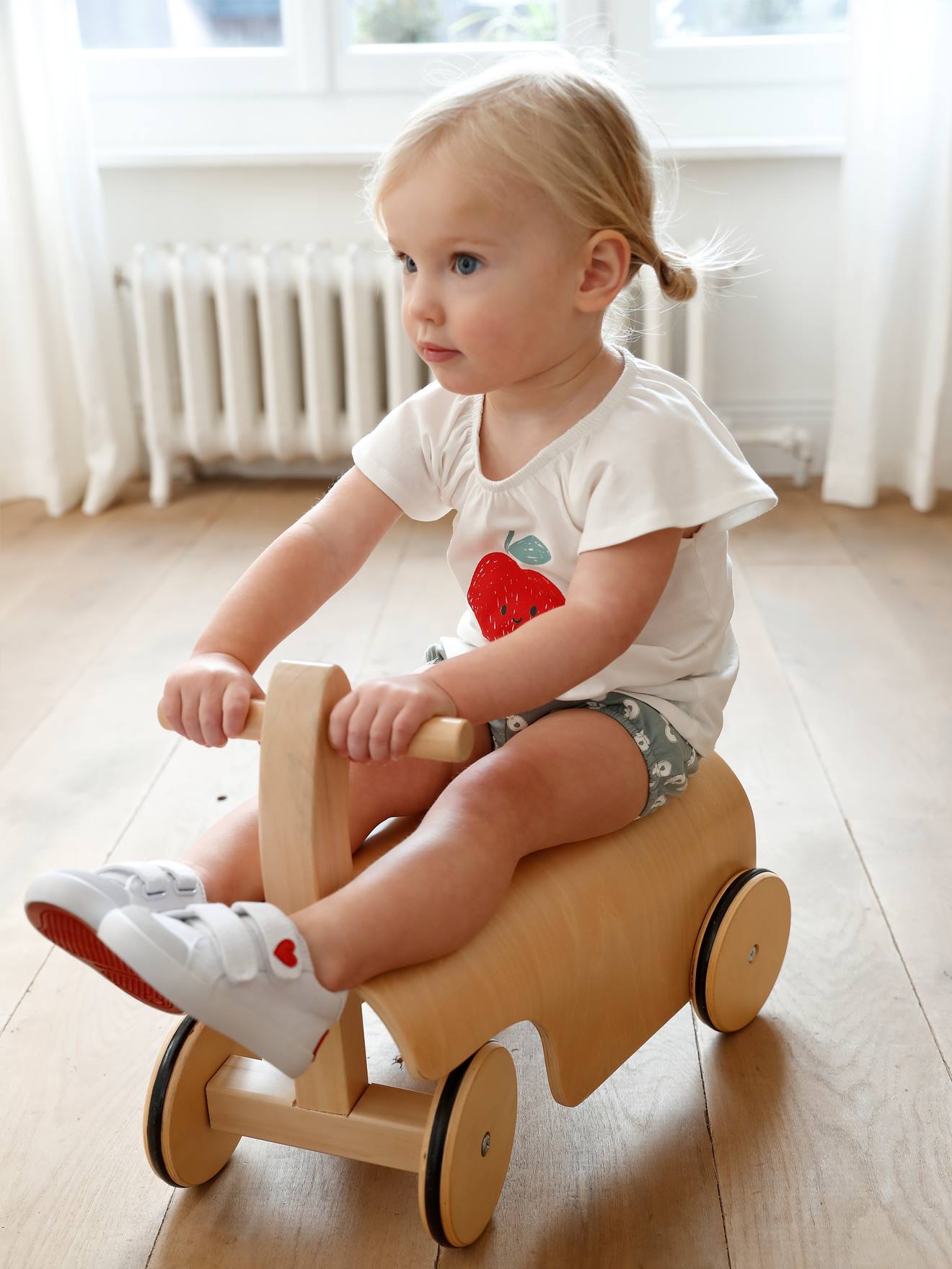 Tênis de lona com tiras autoadesivas para bebês meninas, multicoloridos