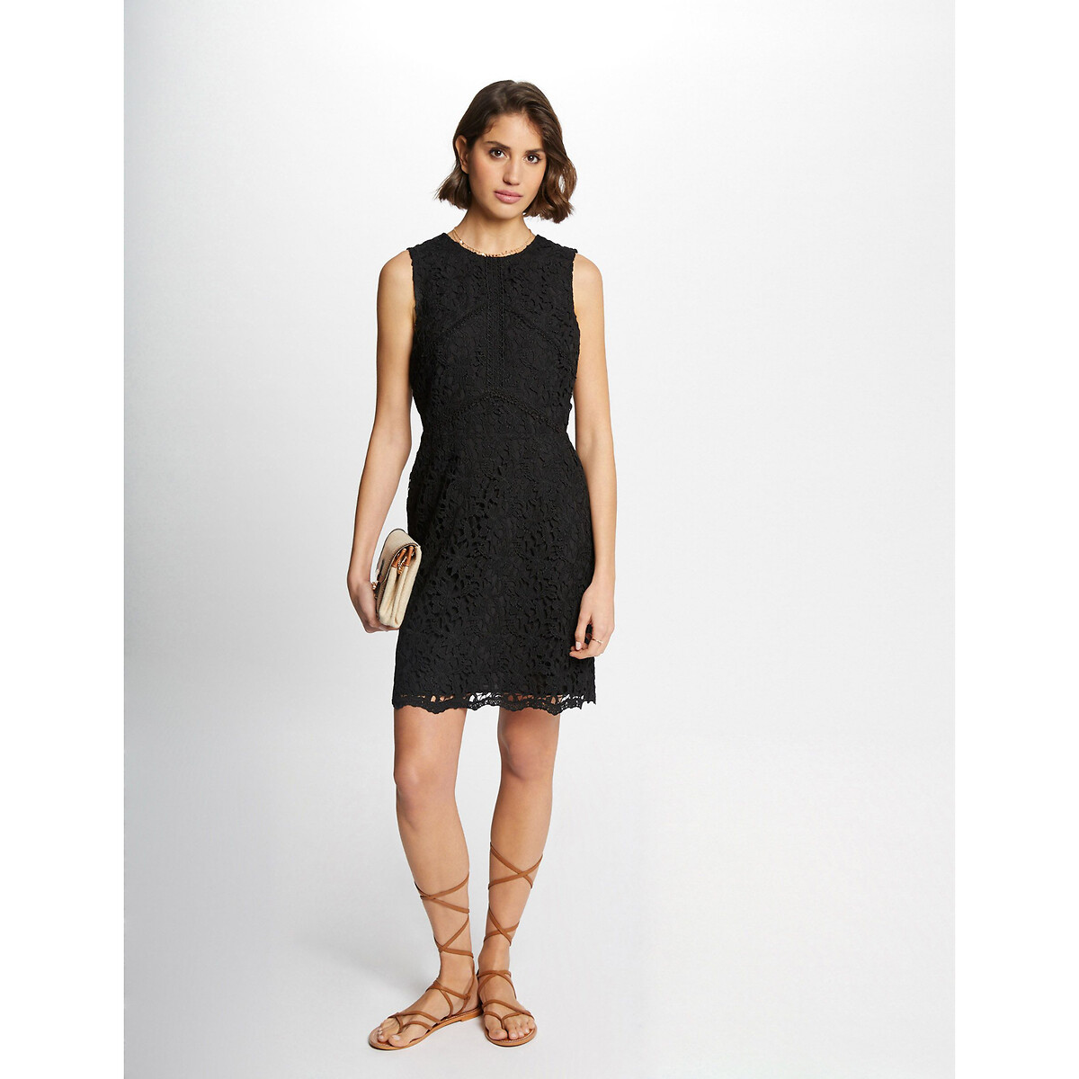 MORGAN<br>Vestido curto e reto de renda