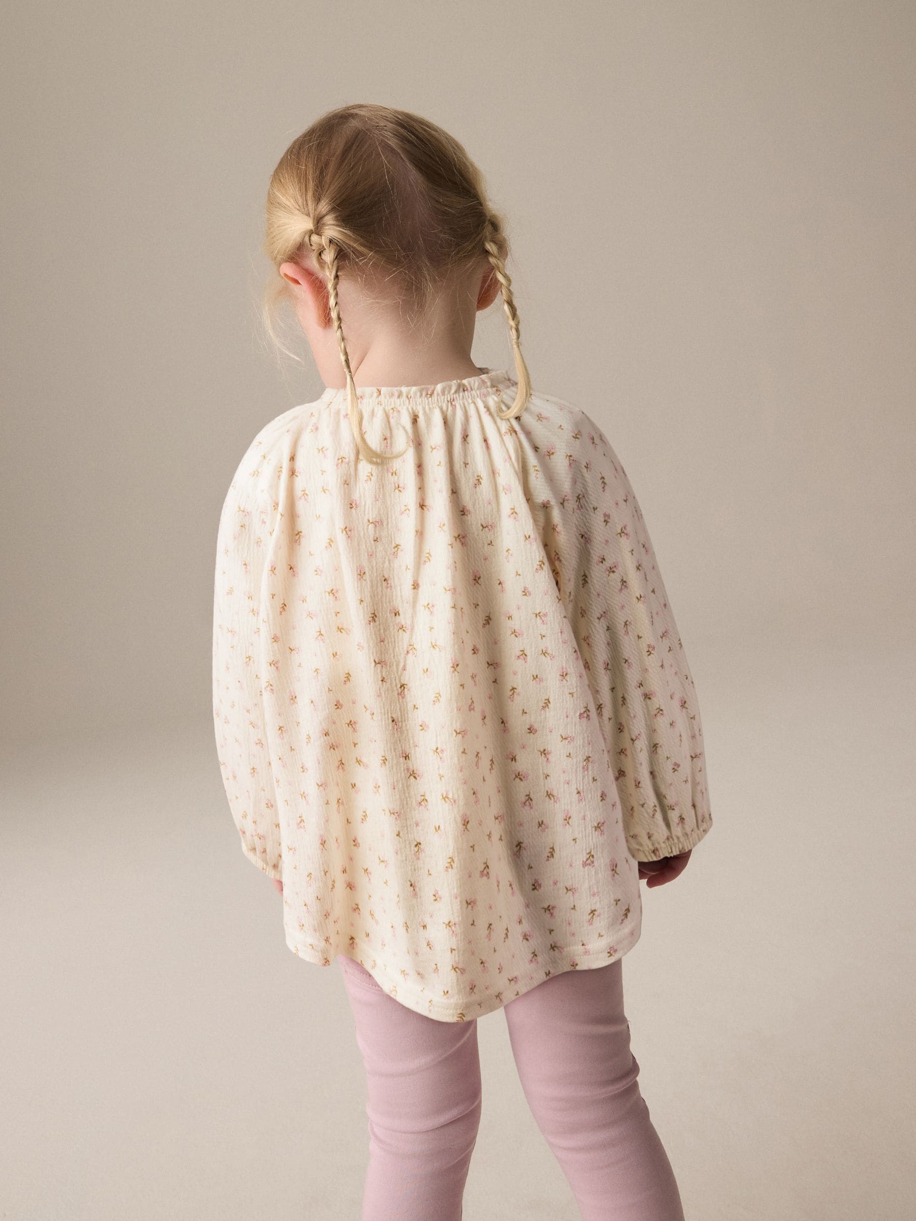 Crèmekleurige fijne bloemenprint - Blouse met lange mouwen en geplooide hals (3mnd-7jr)