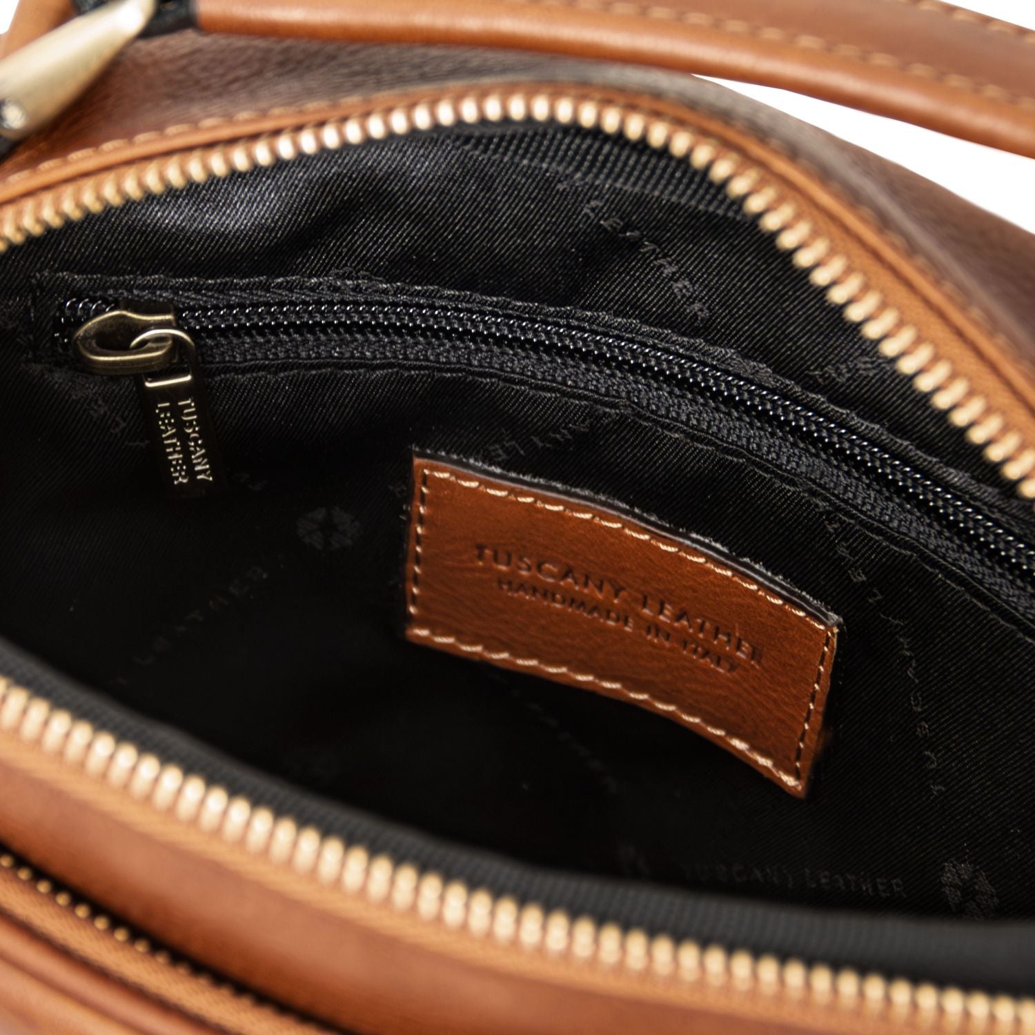 TL142457 – Paul – leren Crossbodytas