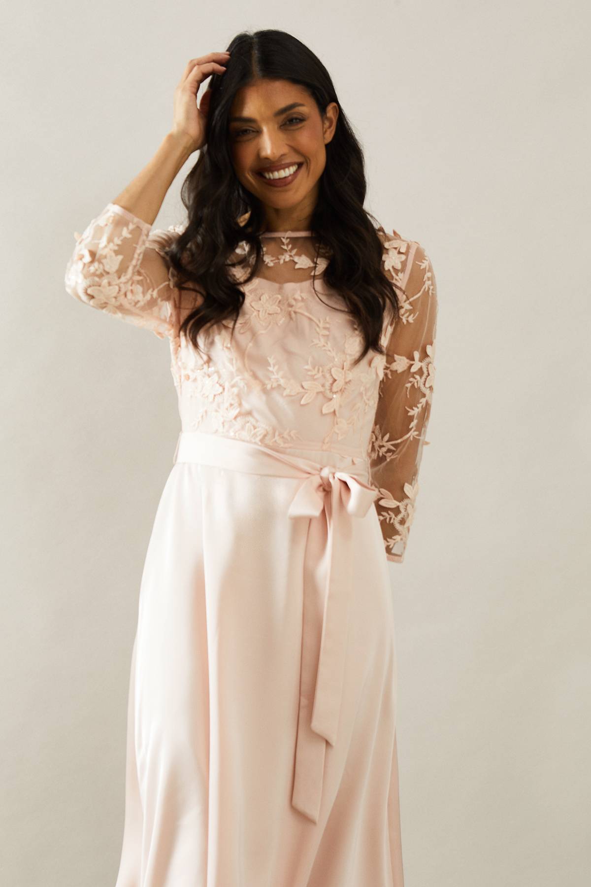 Wallis Robe Évasée d'Occasion en Satin avec Superposition de Tulle