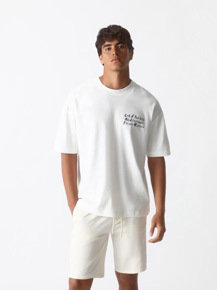 Camiseta Piqué com Estampa Frente e Verso - Branca