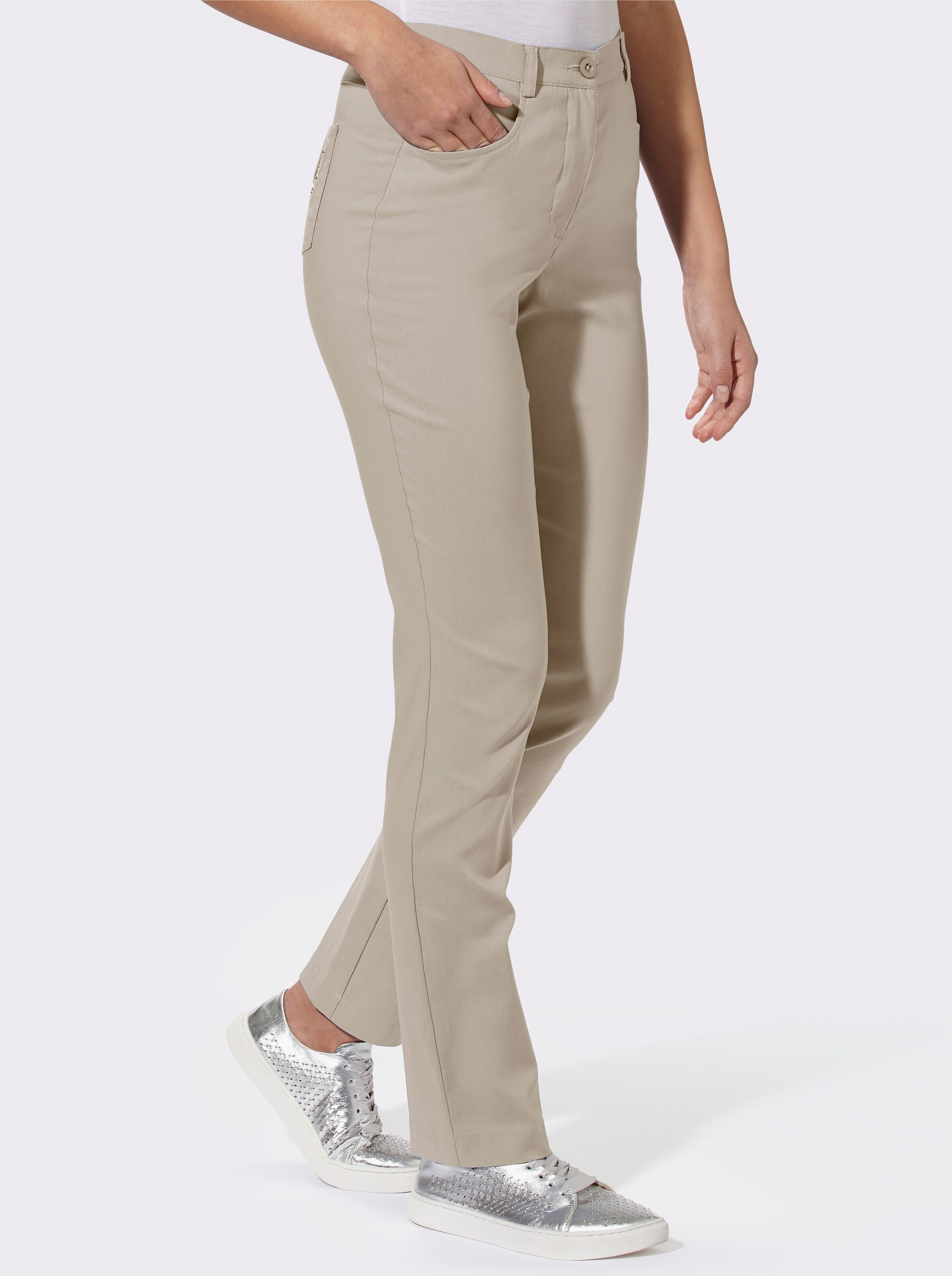 Bengalinhose mit Schmetterlings-Stickerei
