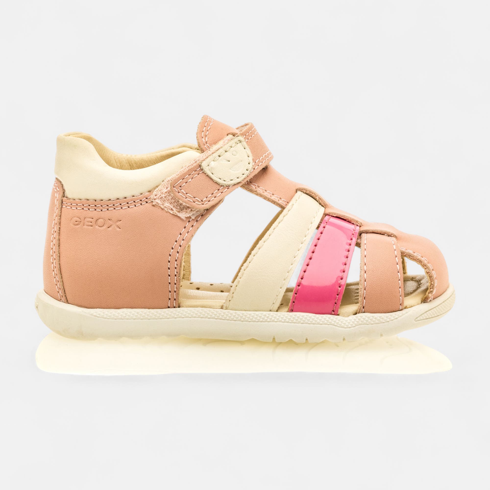 Nu-pieds Bébé fille en cuir rose
