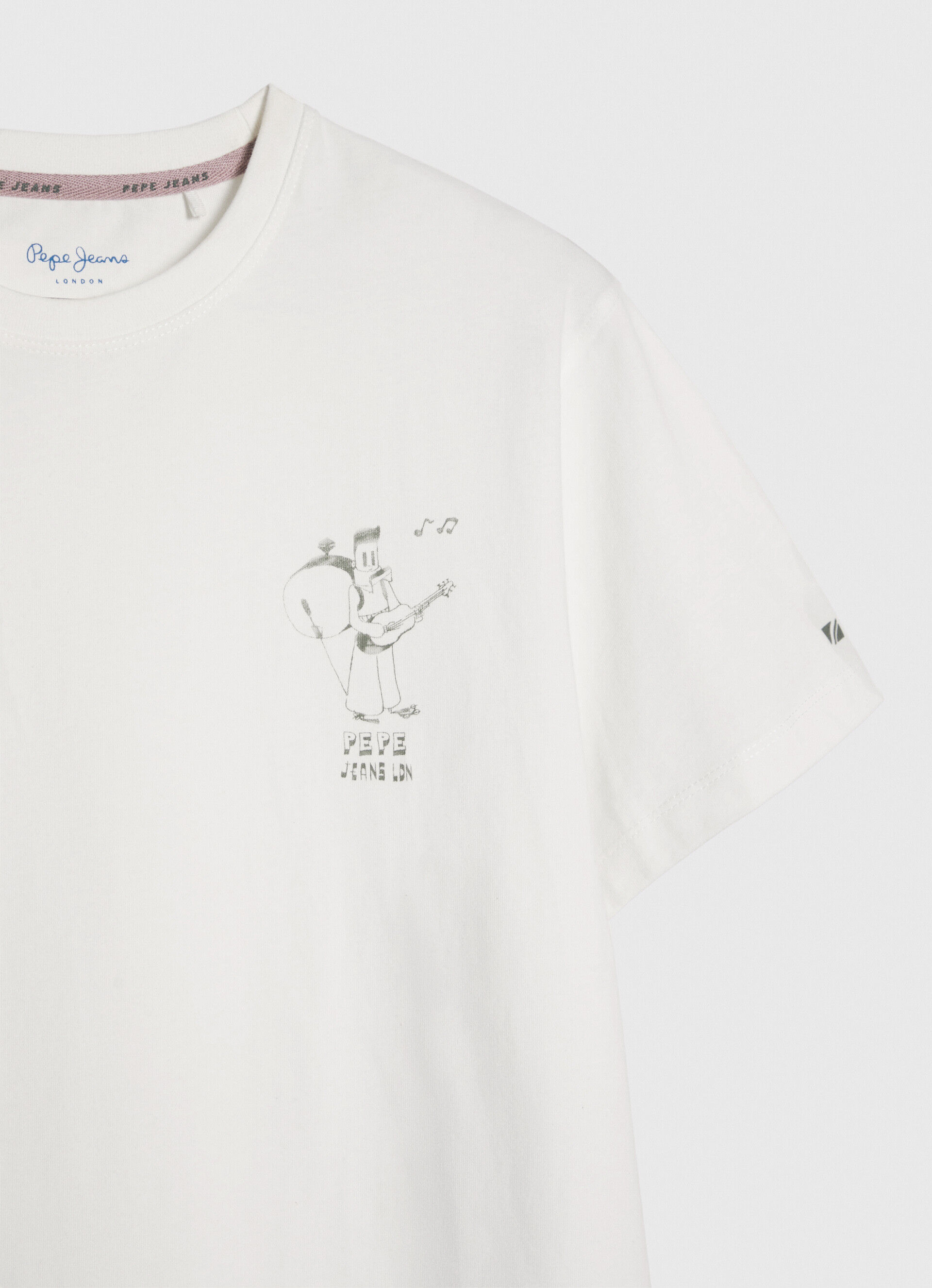 Camiseta de algodão lavada e tingida - branca