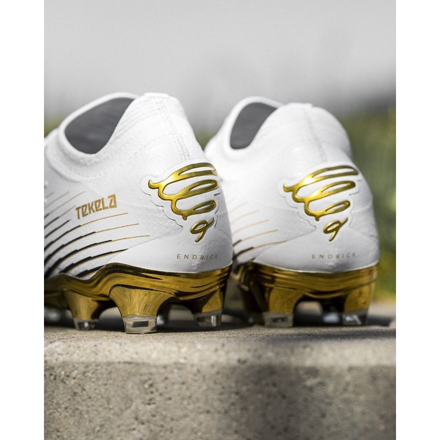 New Balance Tekela V4   Pro Low FG Endrick Rising - Doré/Blanc ÉDITION LIMITÉE