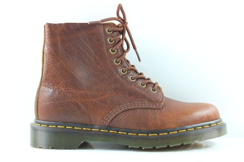 Dr. Martens Boots & Stiefel