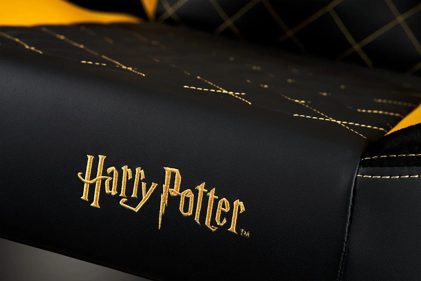 Apollon Collector / Hp Hogwarts Black seat + gold