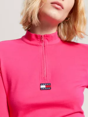 Blusa de gola alta com zíper e modelagem justa