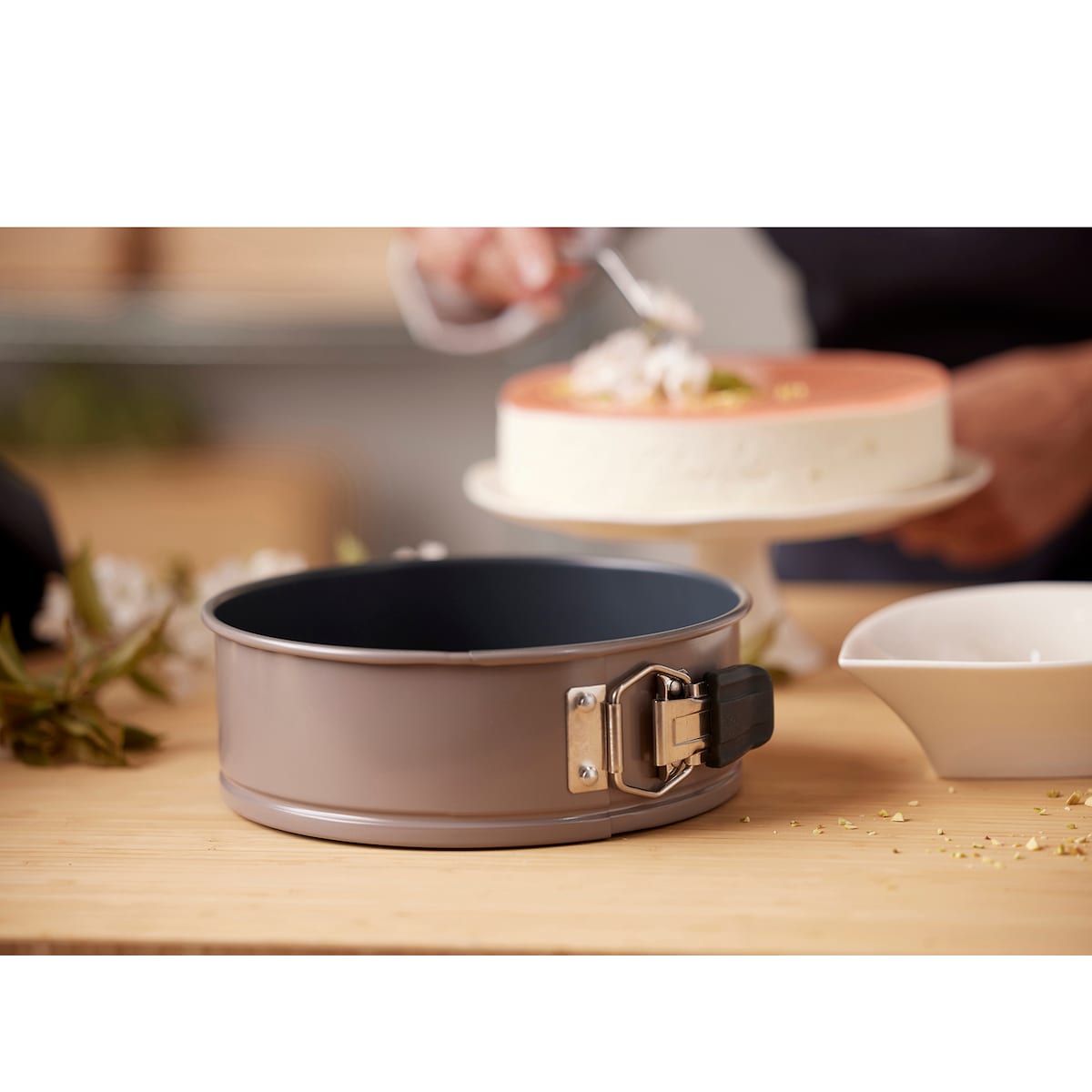 Blomsterbergs Cake tin Dia 20 cm Latte
