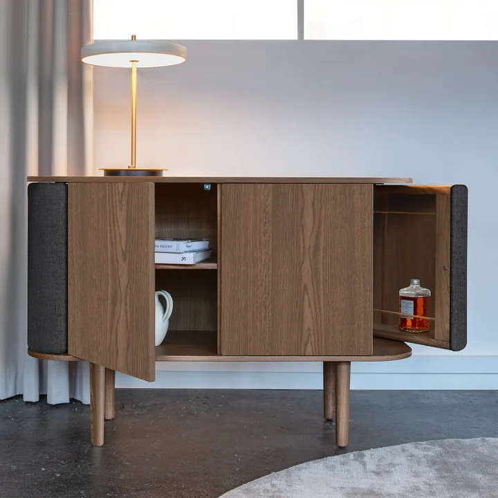 Umage - Treasures Sideboard mit 3 Türen, Eiche schwarz / white sands