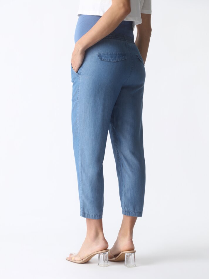 Calça jeans jogger leve para gestantes - Índigo