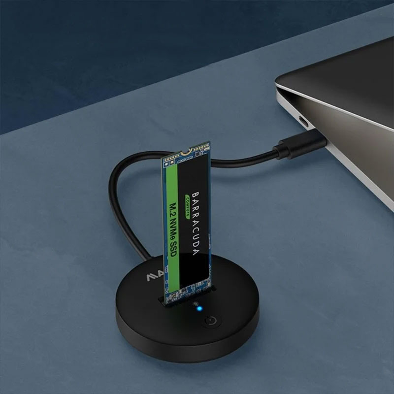 USB-C SATA Docking Station Kartenlesegerät Card Reader für M.2 NVME SSD (10Gbit/s) - Schwarz