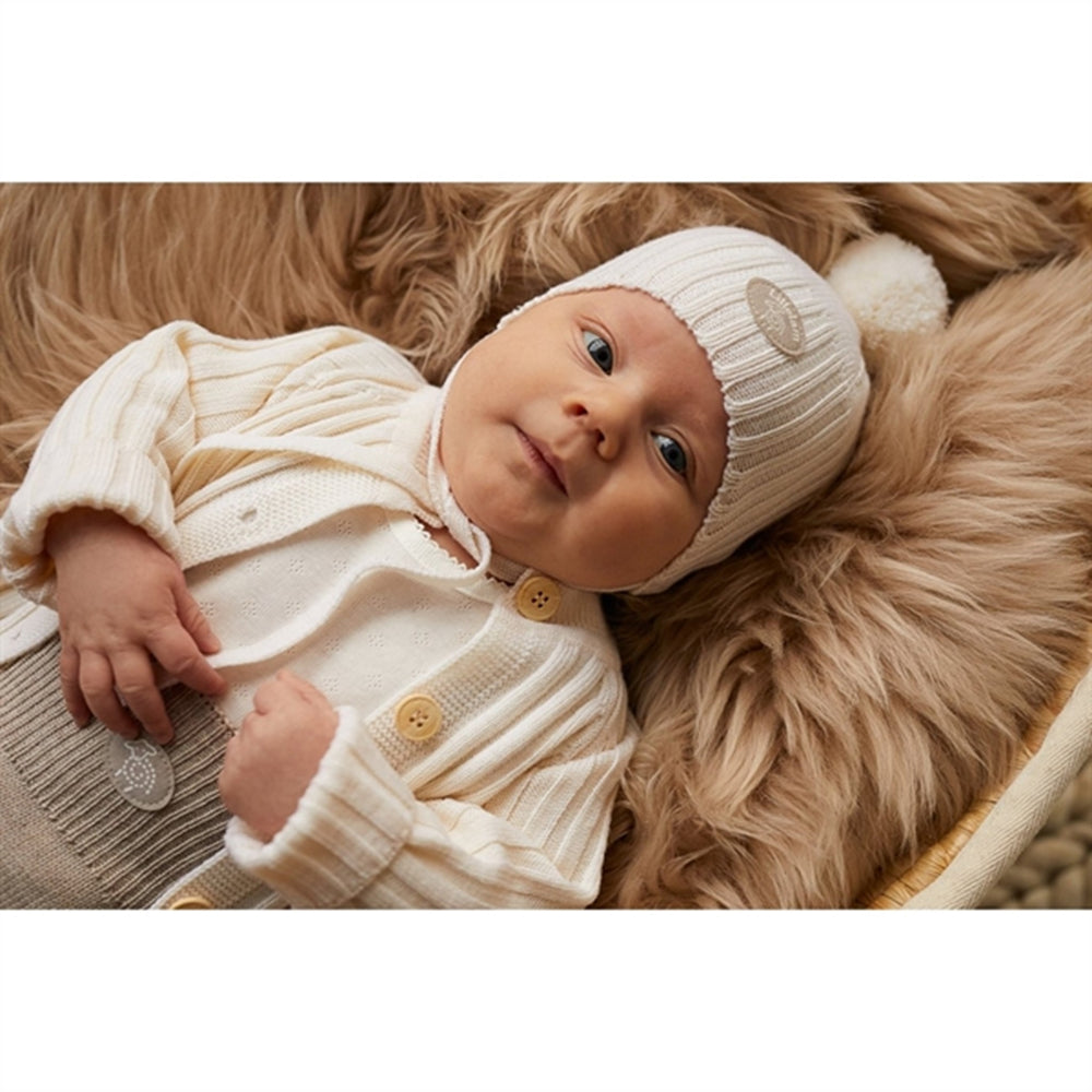 Hue Baby Natur Cremet Hvid - Lillelam → Luksusbaby.dk
