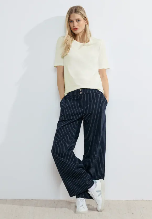 Basic T-Shirt - vanilla white
