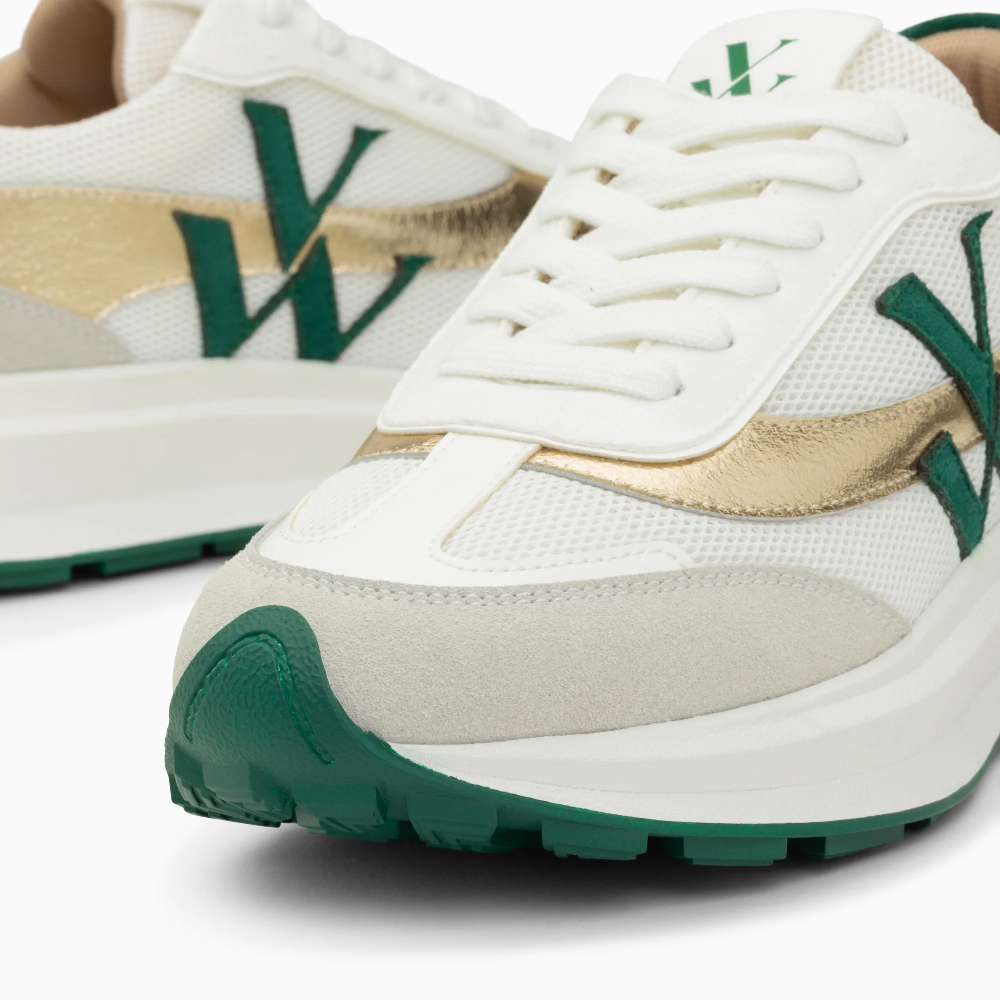 Sneakers-Baskets monogramme Lana vert et or à semelle oversize