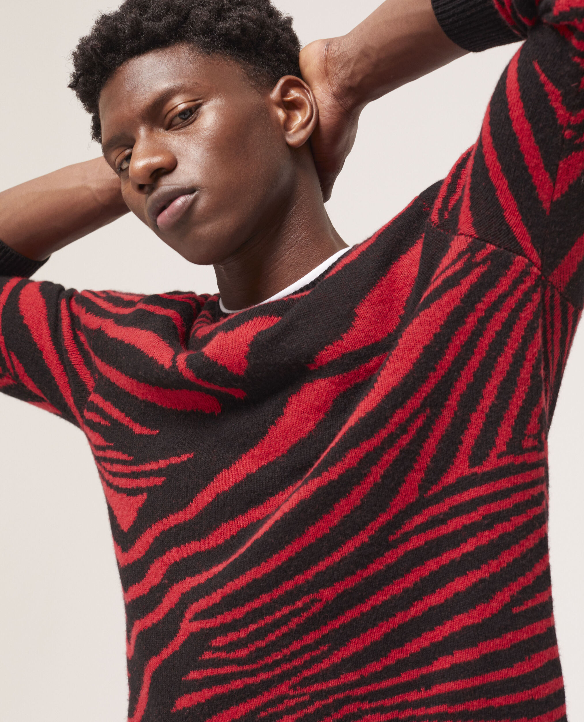 Pull en laine imprimé rouge