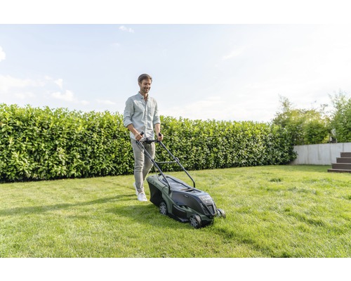 Bosch Home and Garden UniversalRotak 36-555 accu grasmaaier inclusief reservemes, lader en 1 x 4 Ah accu