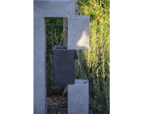 Design tuinfontein met LED-verlichting, 40,5 x 21,5 x 90,5 cm, kunststeen, grijs, inclusief slang en pomp.