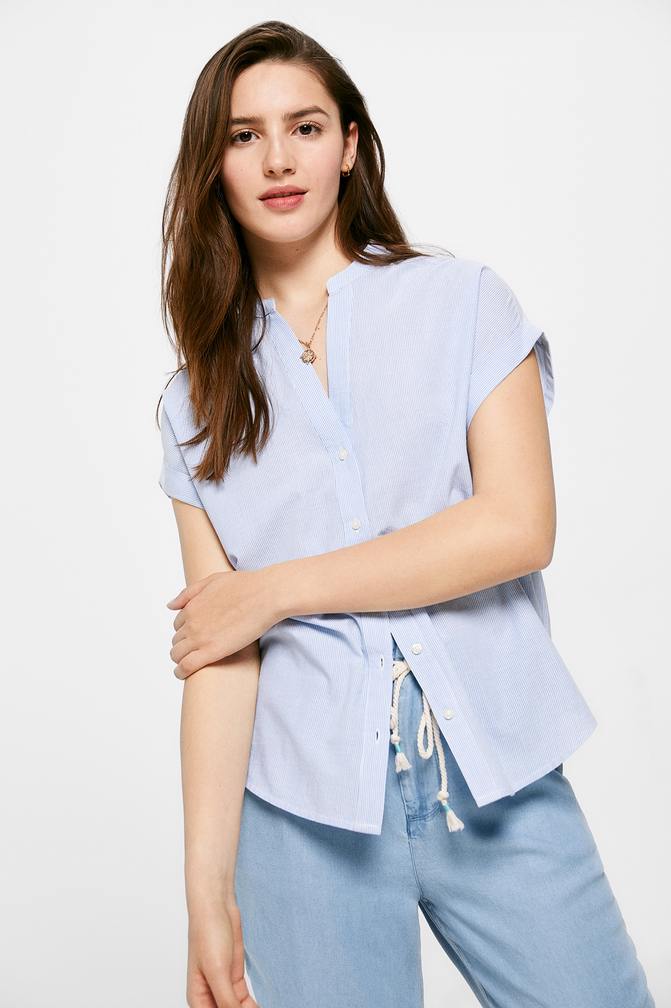 Blusa de algodão com gola mandarim