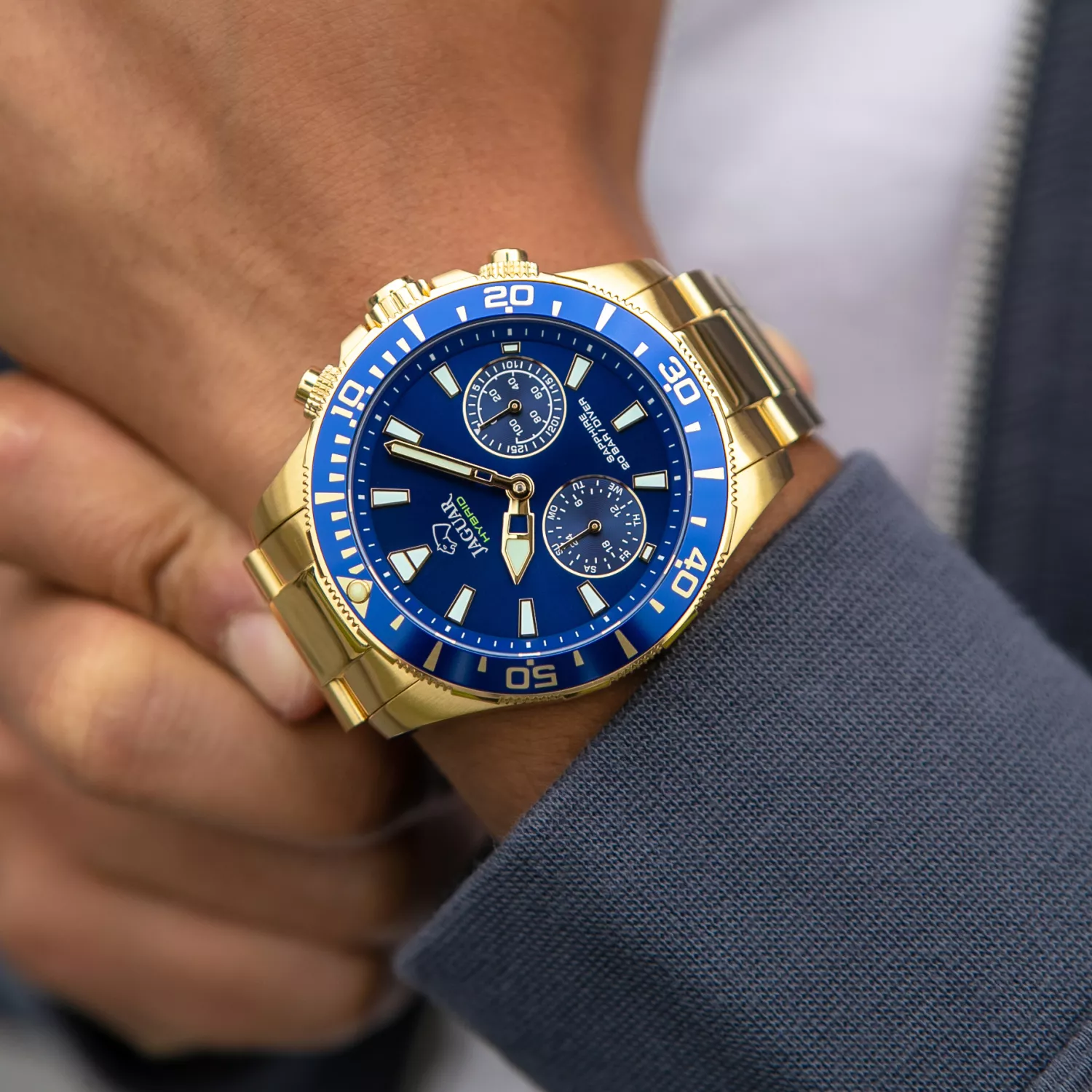 Jaguar Connected Diver J899/2