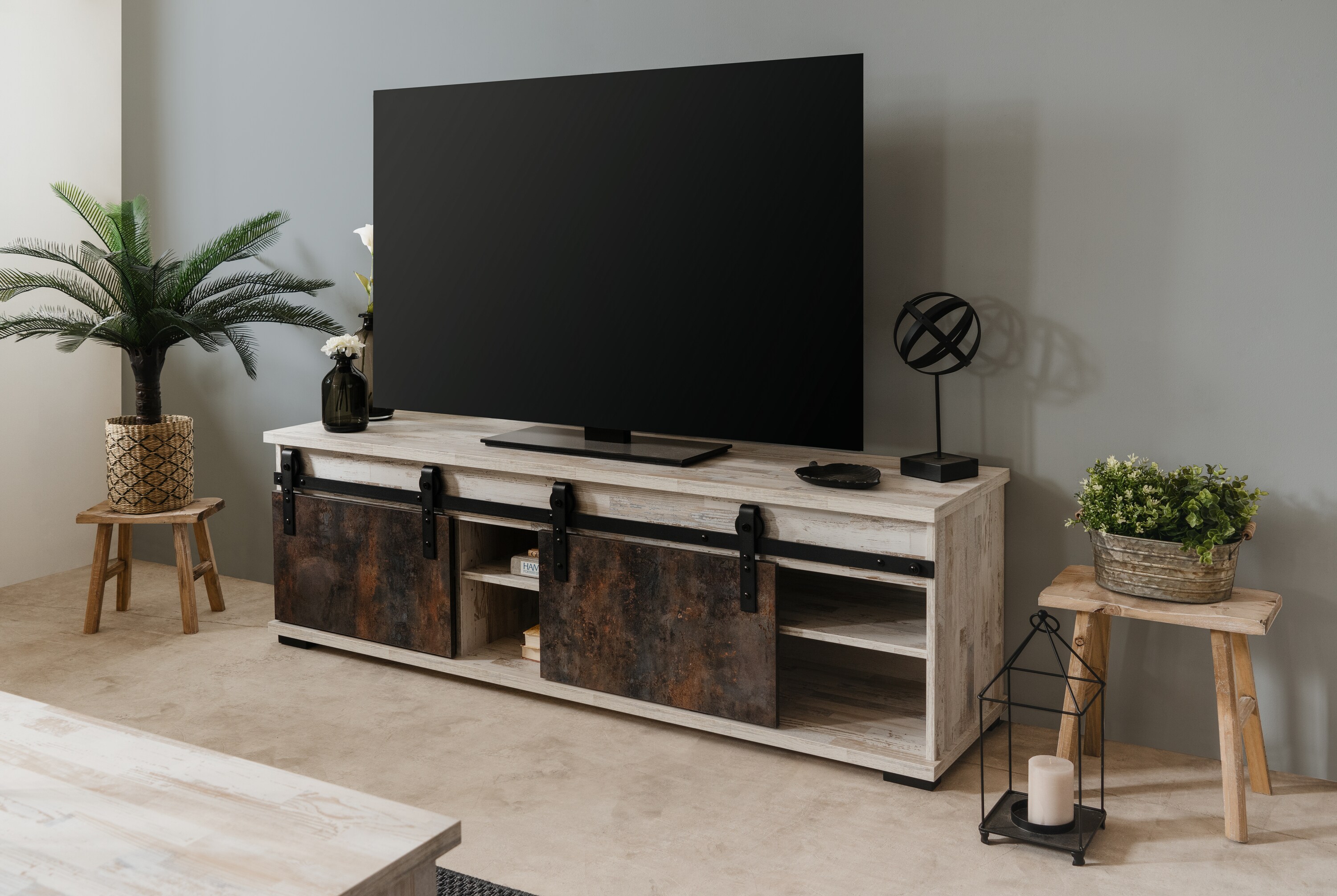 Finori TV-Board 