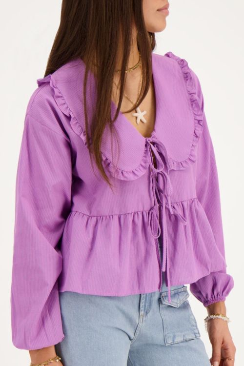 Gestreepte paarse blouse met strikjes